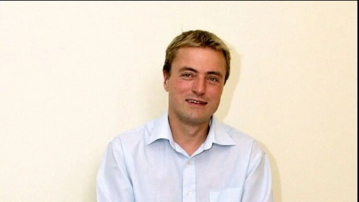 Udlandsdanskeren Søren Toft-Nielsen, der her ses på et arkivbillede fra 2003, hvor han var direktør for den nu lukkede internetbank Basisbank, er blevet tiltalt for markedsmanipulation.