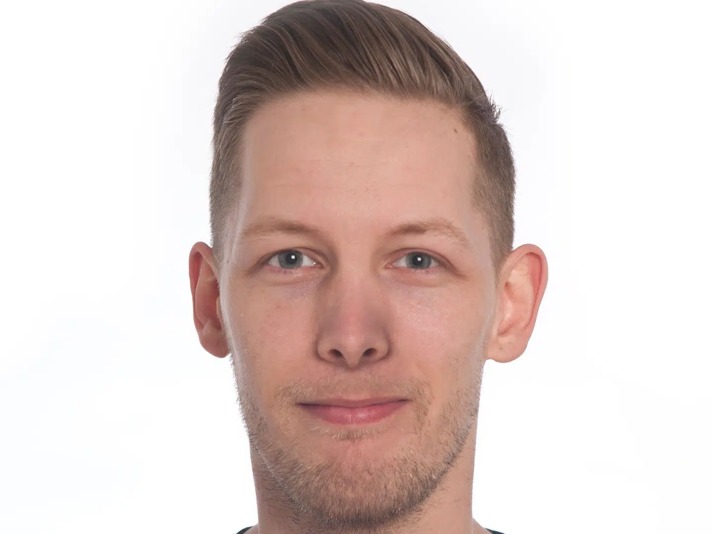 Jakob Mikkelsen er stamkunde i Rema 1000 i Kruså. Han er kritiske over for kædens seneste initatiav med at sænke indholdet af kød i oksekødspakkerne.