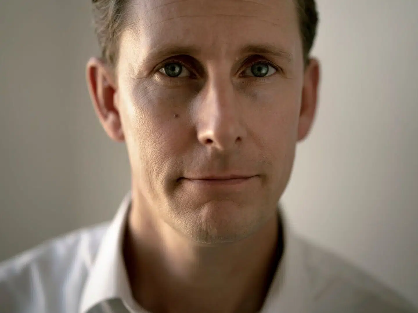 Christian Høngaard er administrerende direktør for Capio Privathospitaler, hvor en anæstesisygeplejerske i 2023 blev bortvist efter at være blevet meldt til politiet af en patient. Mandag blev den tiltalte sygeplejerske frikendt ved Retten i Lyngby.