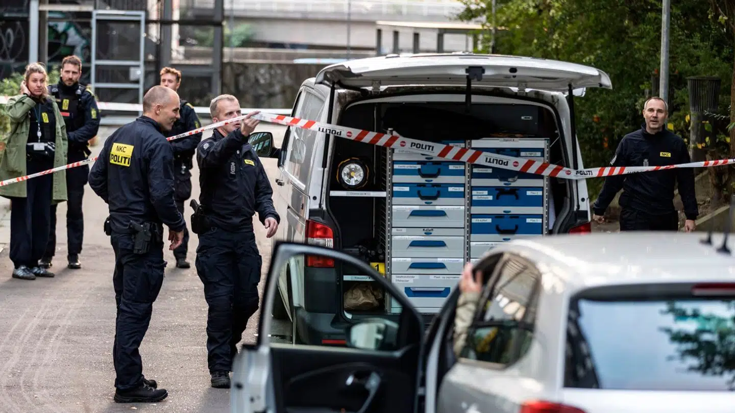 Politets tilstedeværelse på Borgervænget sker på en dag, hvor Københavns Politi har haft rigeligt at se til.