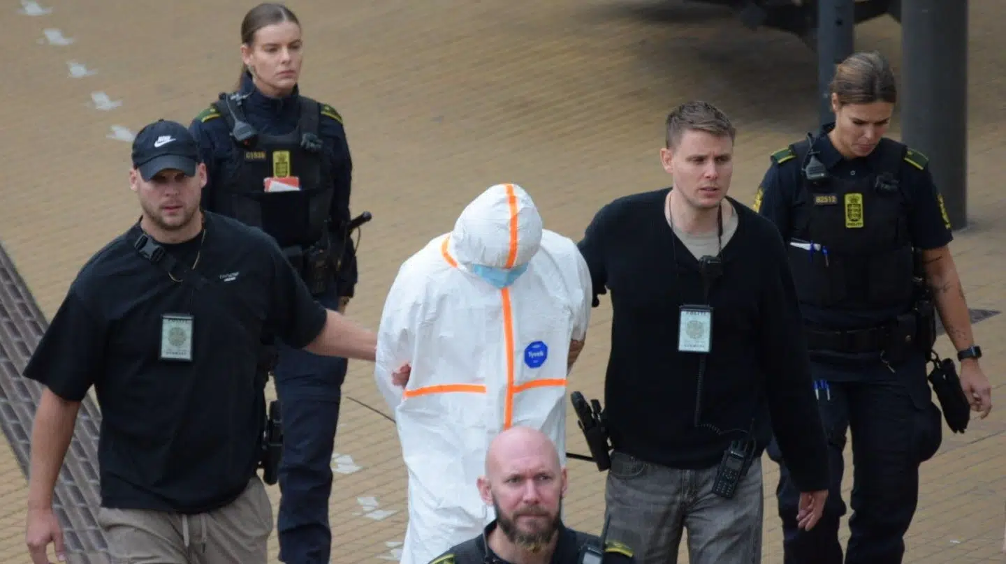 De to svenskere blev anholdt onsdag klokken 11.43 på Københavns Hovedbanegård.