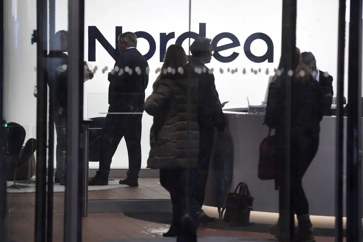 71 procent af danskerne er ifølge en undersøgelse godt tilfredse med deres nuværende bank, mens godt en tredjedel er utilfredse og gerne vil skifte.