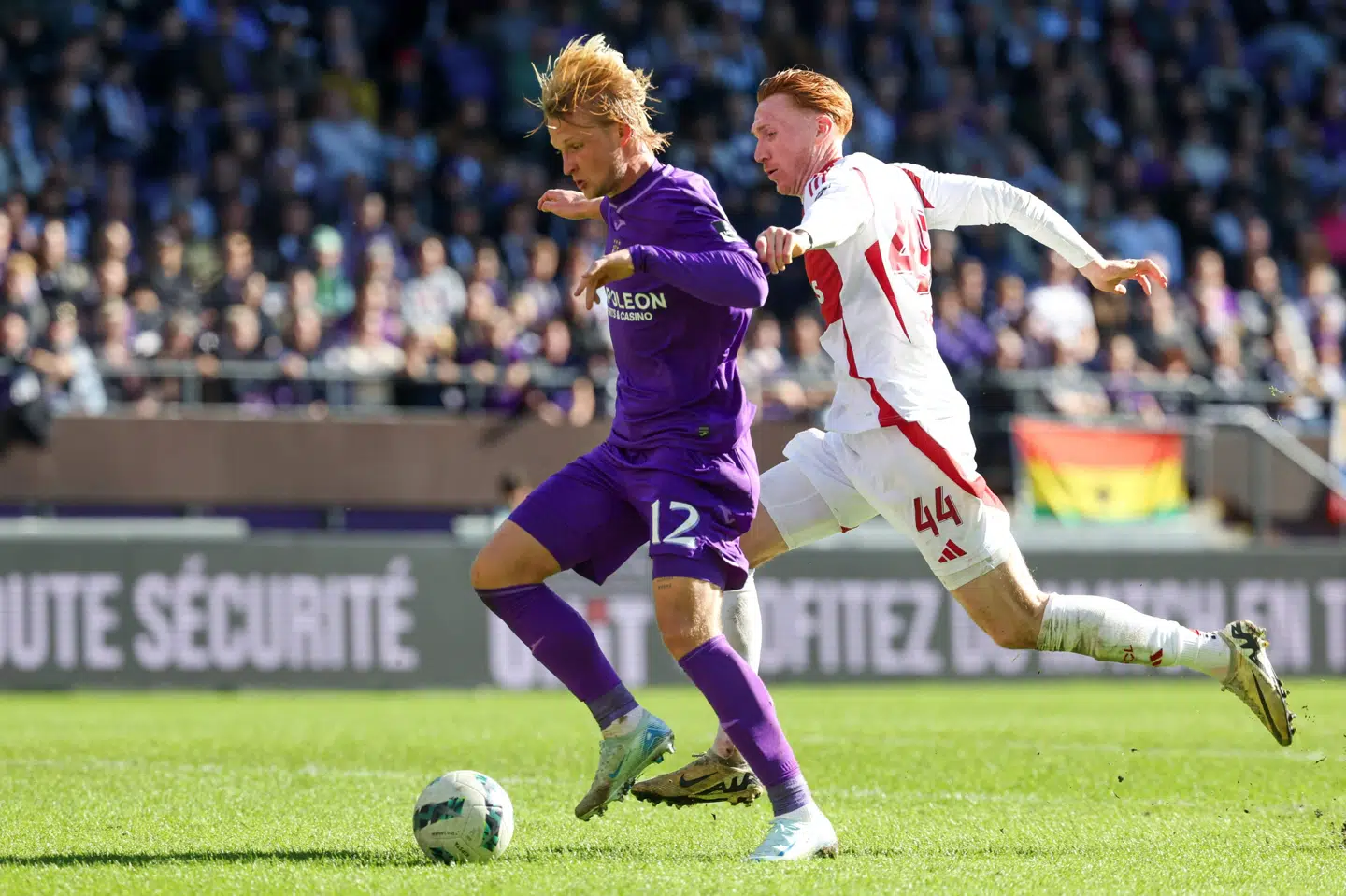 Kasper Dolberg bragte Anderlecht foran 2-0 efter en halv times spil.