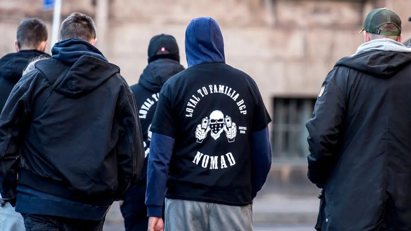 Et LTF-medlem med bandens logo, inden det blev forbudt at være medlem og de blev opløst ved lov.