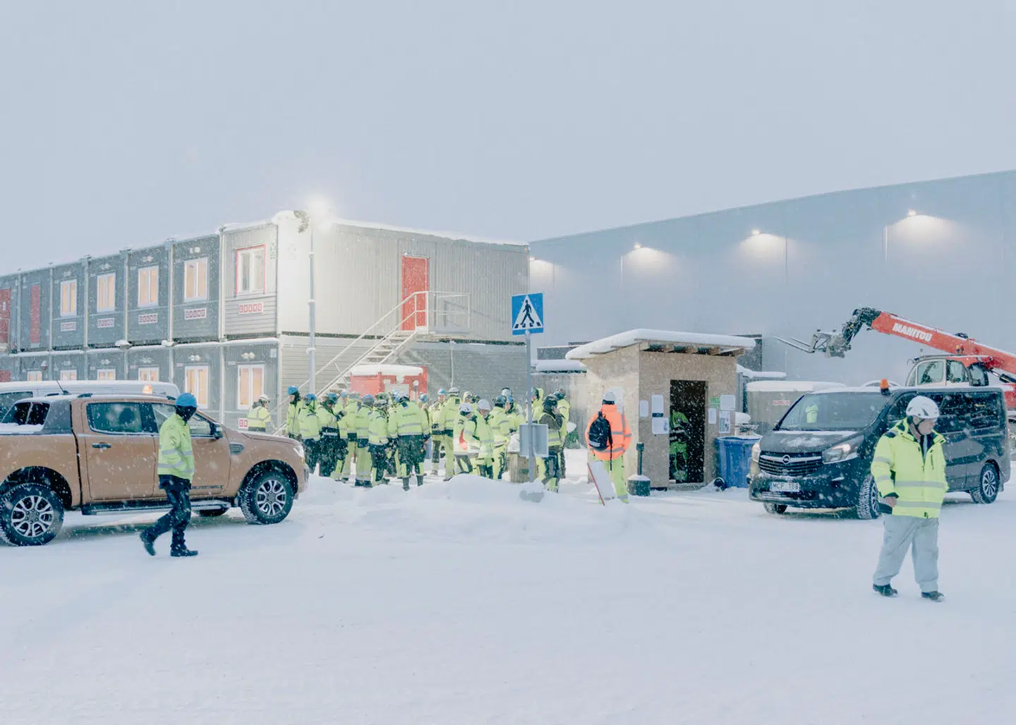 Lige syd for polarcirklen ligger den store batterifabrik, hvor Northvolt producerer batterier til elbiler. Men overlevelsen er truet.