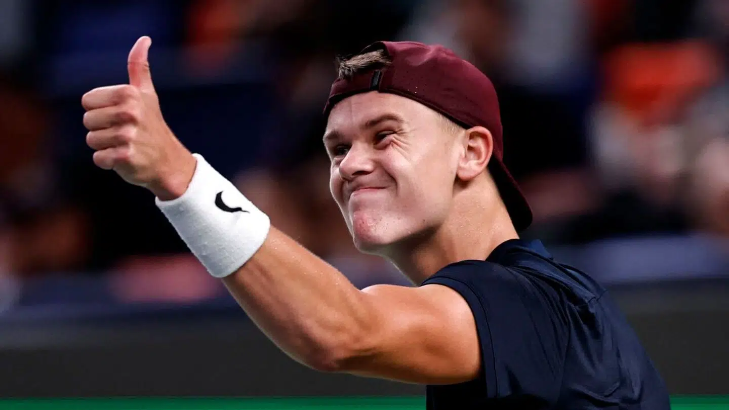 Holger Runes lettere flabede hilsen til trænerboksen efter episoden var ikke til at tage fejl af. Danskeren var IKKE tilfreds med rådet fra mor.