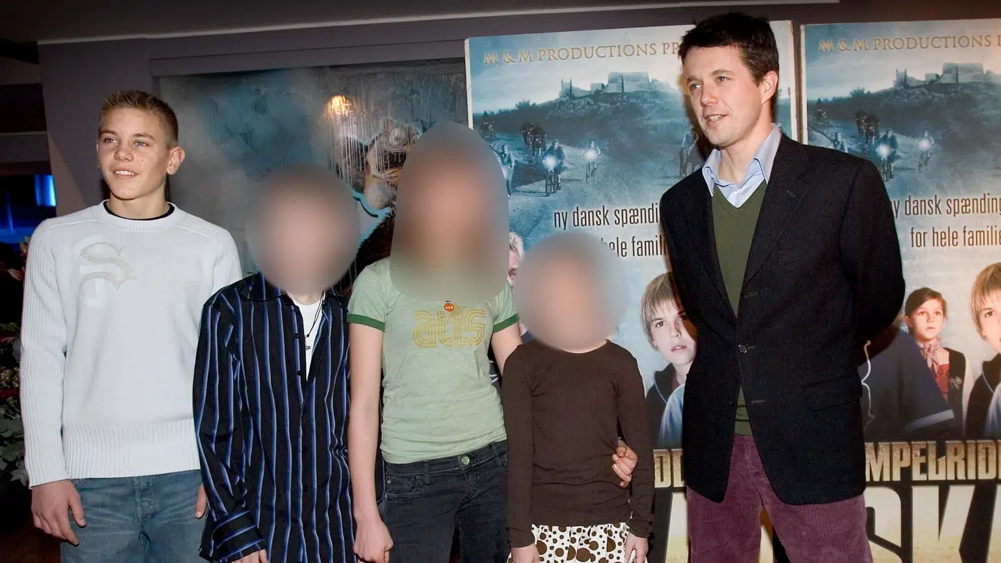 Her ses Nicklas Svale Andersen på den røde løber sammen med kong Frederik, da Tempelriddernes Skat.