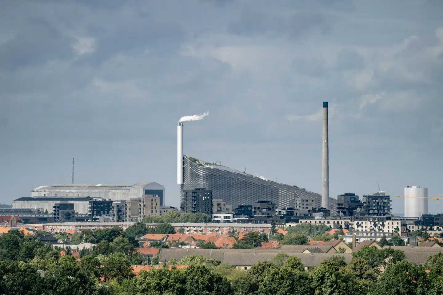 Amager Ressourcecenter driver blandt andet Amager Bakke, der producerer strøm og fjernvarme til københavnerne. (Arkivfoto).