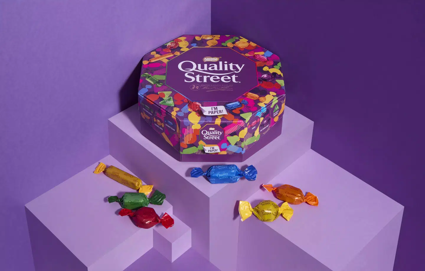 Omkring 200.000 æsker med Quality Street-karameller i papæsker bliver sendt ud i supermarkederne – kundernes modtagelse bliver afgørende for fremtidens emballage.