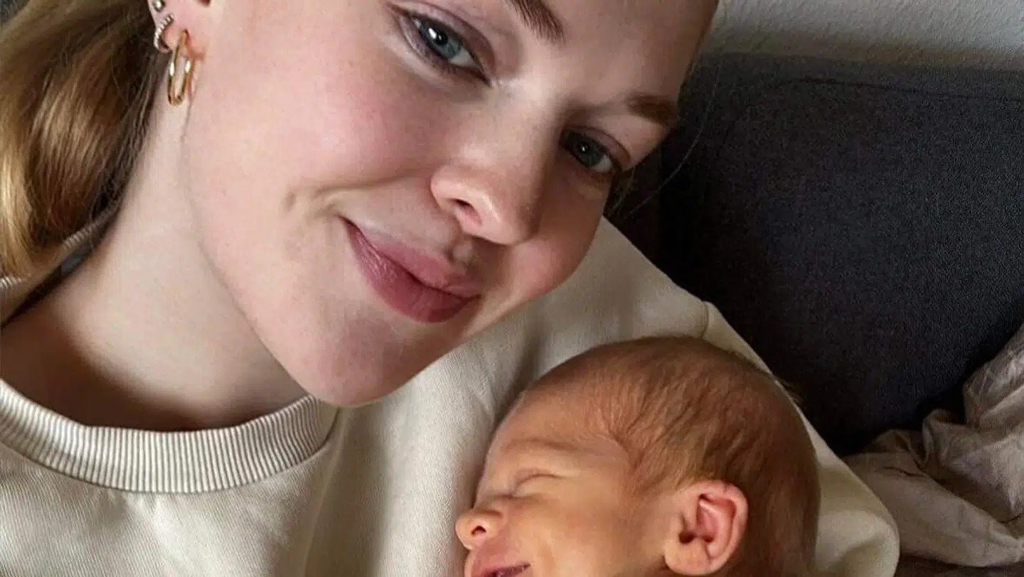 Line og Hugo kort efter hans fødsel.