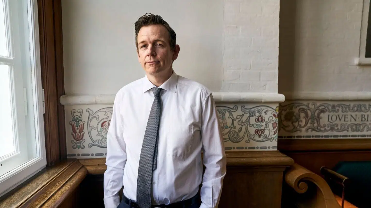 Skatteminister Rasmus Stoklund er stadig i tvivl om, hvad han synes om nedsat moms på frugt og grønt.