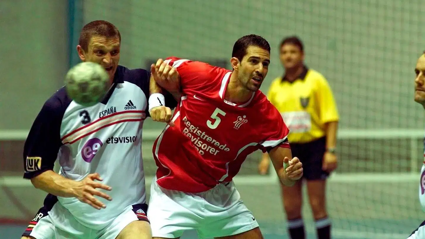 Ian Marko Fog spillede 130 landskampe for Danmark. Her under VM i Egypten i 1999.