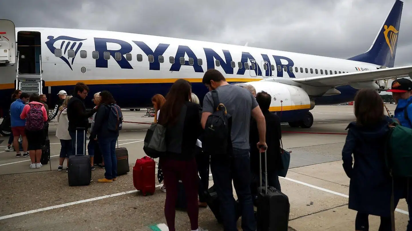 Rekordmange danskere rejser til syden under denne efterårsferie. Og det har pillet ved priserne, der lige nu er skyhøje.