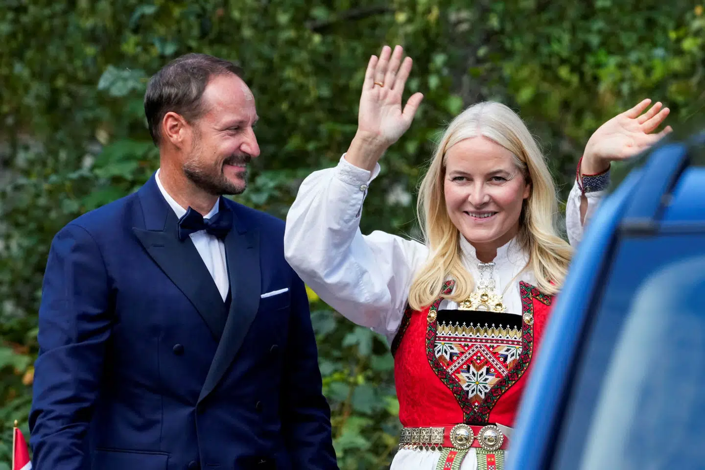 Kronprinsesse Mette-Marit er gift med den norske kronprins Haakon af Norge. Både hun og han har været åbne omkring kronprinsessens kroniske lungesygdom og de udfordringer, den giver.
