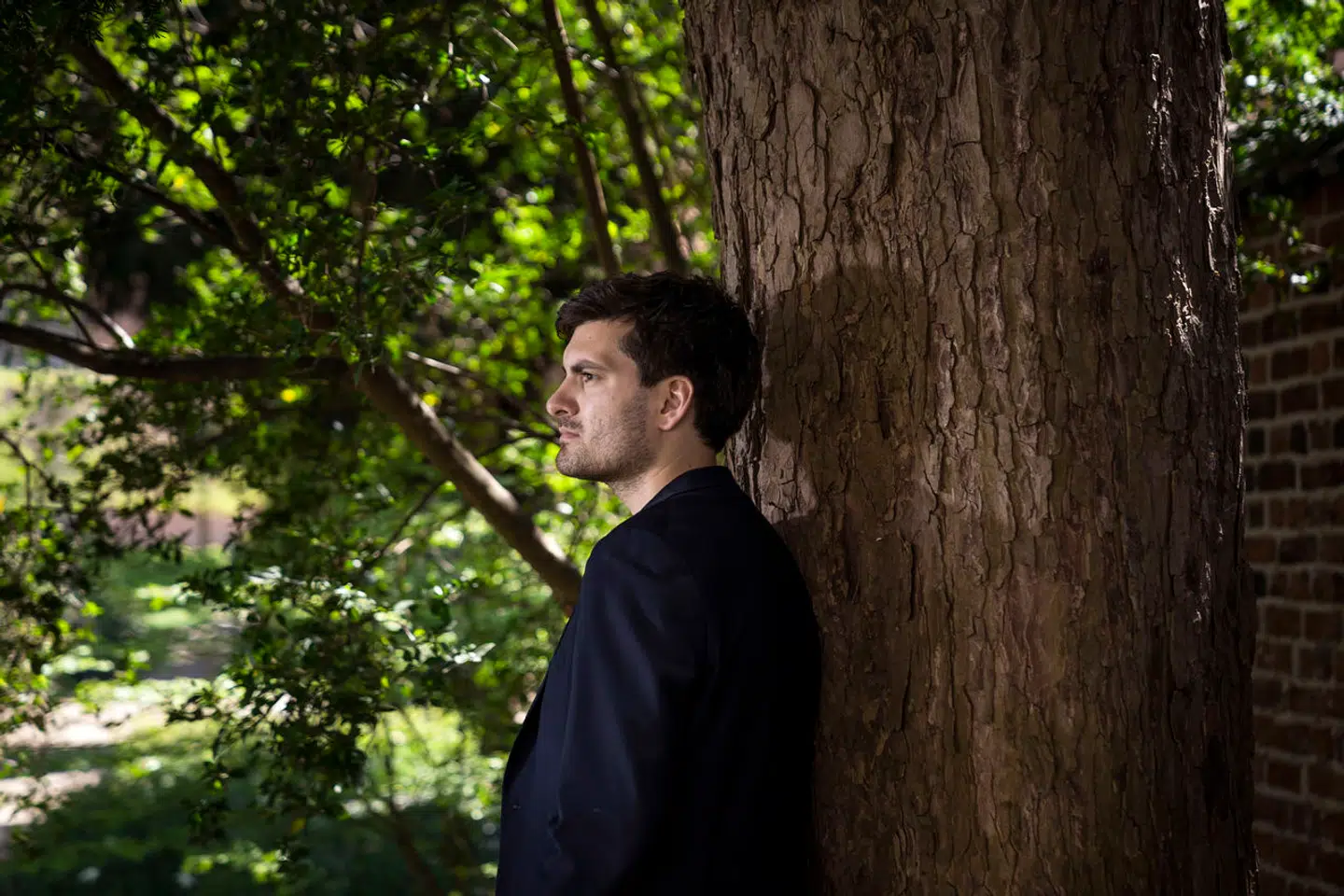 »Jeg håber ikke, at den lune position får mere luft under vingerne i Danmark. For arbejdet med at sætte flere mennesker fri fra religiøse og kulturelle magthavere vil gå i stå. Det vil gøre stor skade,« skriver Frederik Vad.