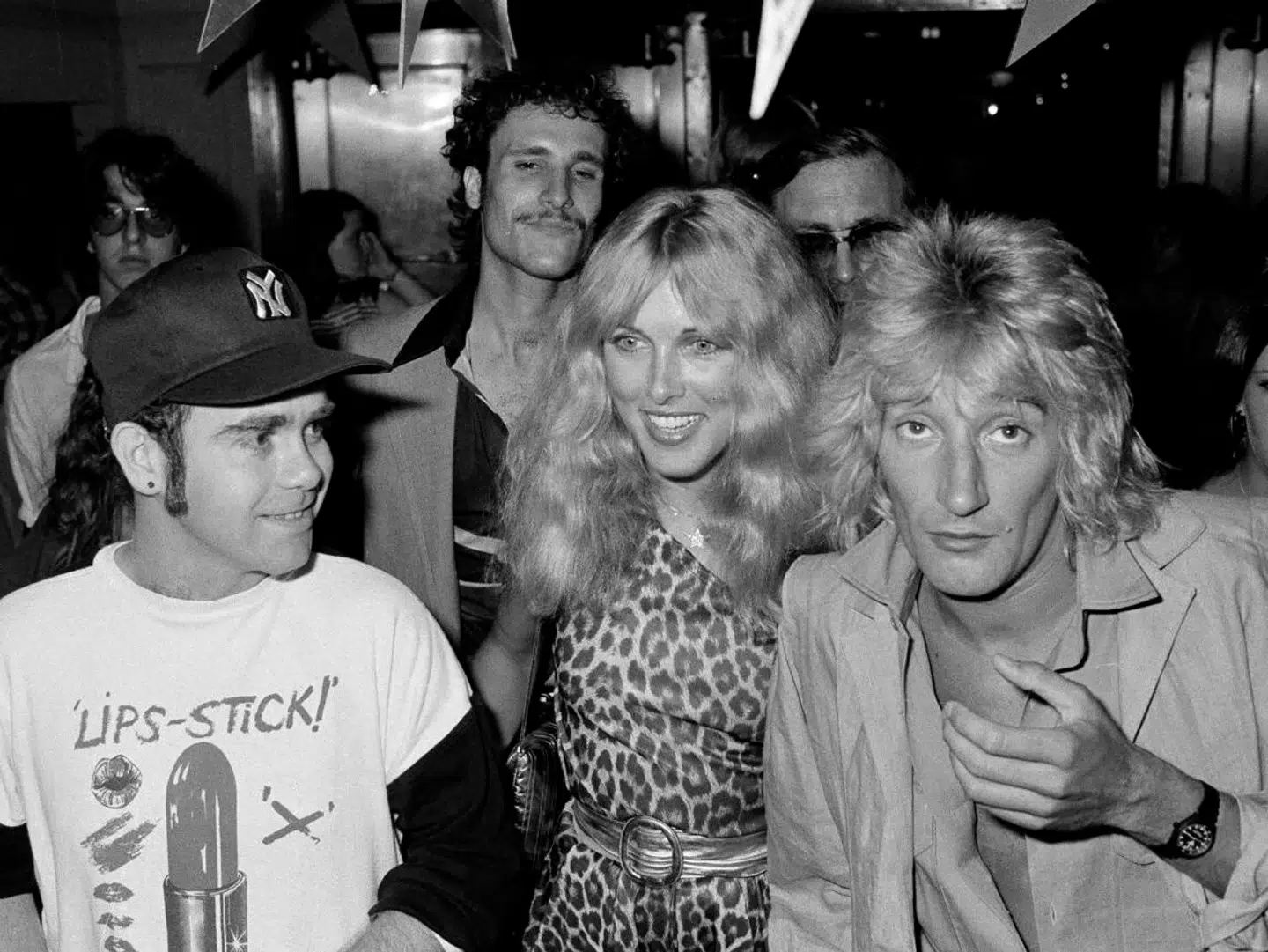 Rod Stewart lægger ikke skjul på, at han levede det vilde liv i sine unge dage. Her ses han på natklubben Studio 54 med bl.a. vennen Elton John.