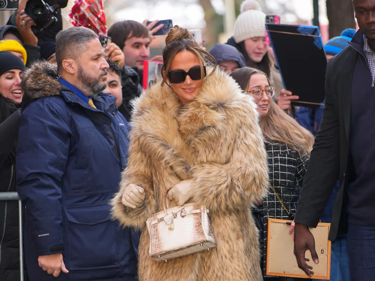 Skuespilleren og sangerinden Jennifer Lopez blev spottet med en sjælden udgave af Hermès' ikoniske Birkin-taske i New York tidligere i år.