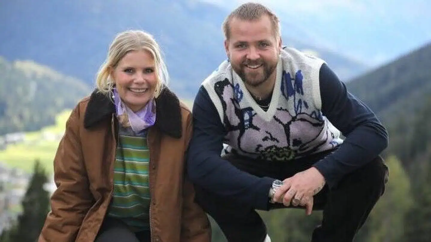 Sofie Linde og Joakim Ingversen er sammen værter på et nyt datingprogram.