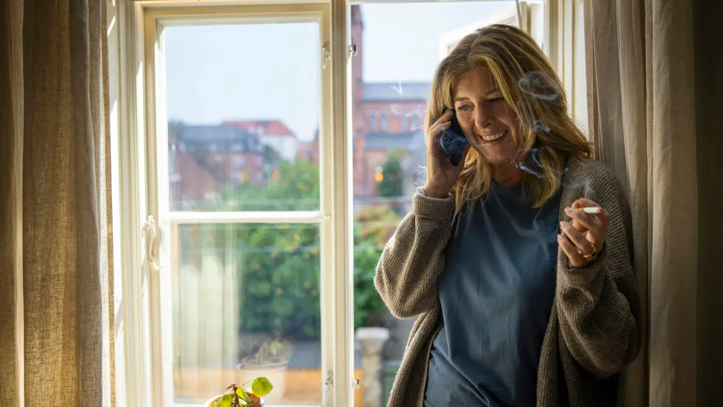 Paprika Steen spiller i 'Familier som vores' ekskone til Nikolaj Lie Kaas' karakter.