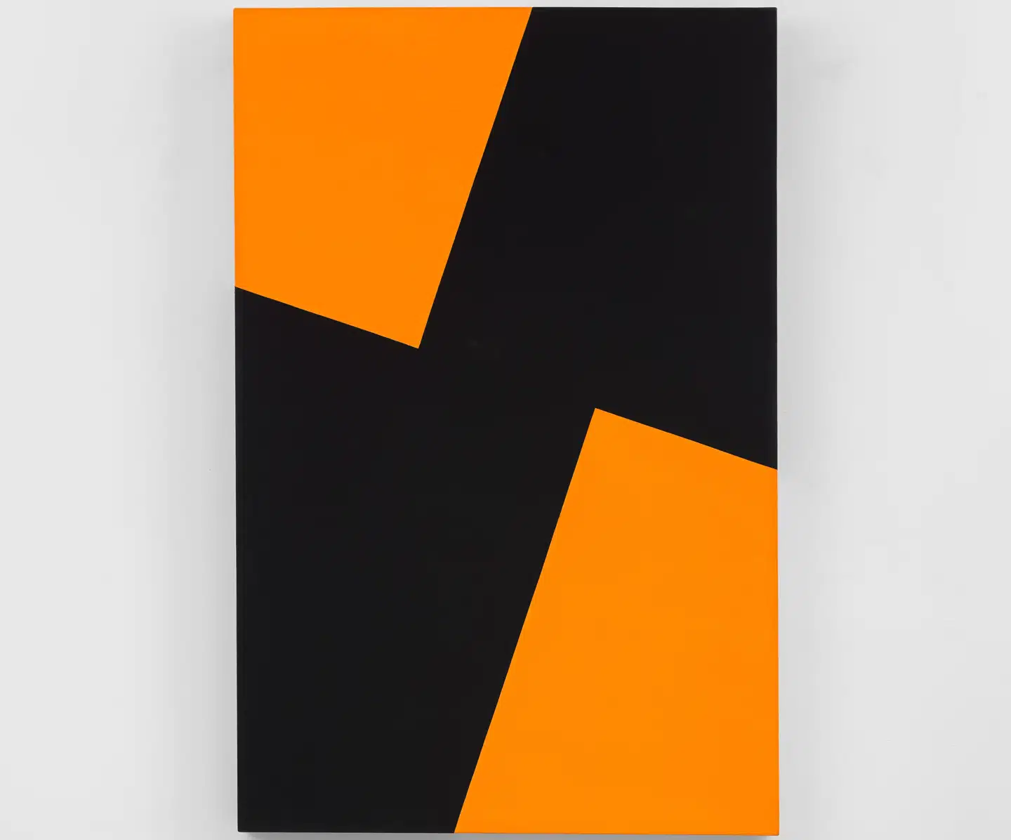 I foråret sidste år købte kapitalforvalteren Arte Collectum værket »Friday« af den cubanskfødte kunster Carmen Herrera. Værket er på et år vurderet til at være blevet 40 procent mere værd. Foto: Lisson Gallery