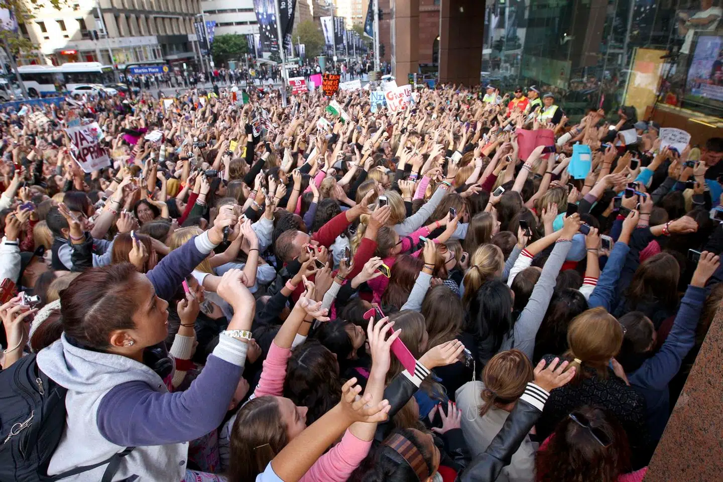 One Direction fik teenagepiger i tusindvis til at skrige.