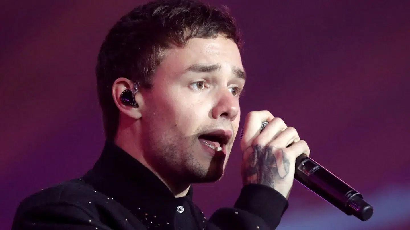 FILE PHOTO: British singer Liam Payne performs on stage during a concert in front of the Hotel de Ville to celebrate Paris as host for the 2024 Summer Olympic Games, Paris, France September 15, 2017. REUTERS/Charles Platiau/File Photo