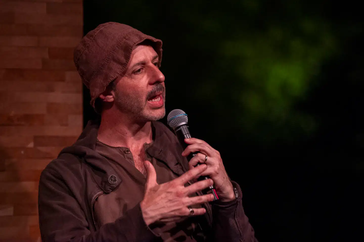 Den amerikanske stjerneskuespiller Jeremy Strong har både en Emmy, en Golden Globe og en helt frisk Tony Award derhjemme. Publikum havde eksklusiv adgang til ham på Noma.