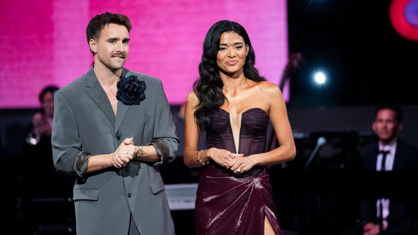 Værter Martin Johannes Larsen og Cilia Trappaud. Vild med dans program 5 i København, fredag den 18. oktober 2024.