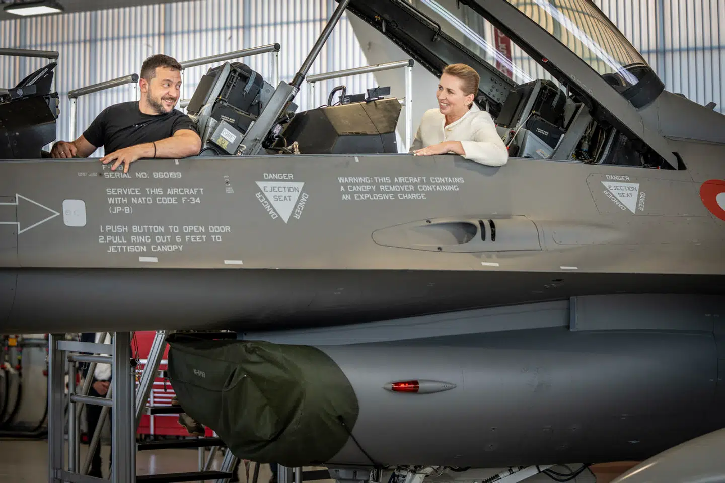 Forventningerne til de danske F-16-fly har vokset sig store, siden præsident Volodymyr Zelenskyj besøgte statsminister Mette Frederiksen (S) på Flyvestation Skrydstrup i august i fjor. Men nu maner en ukrainsk talsmand til besindighed.