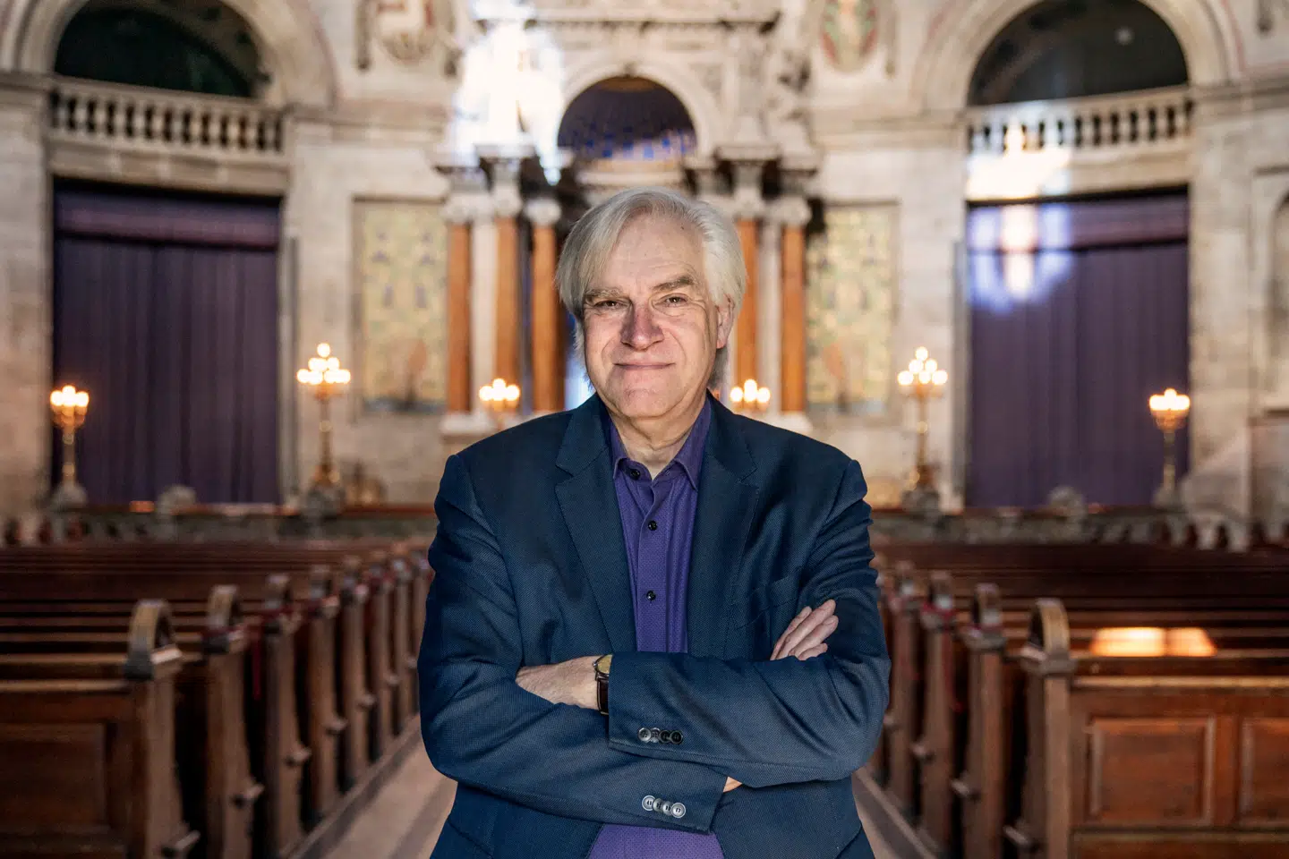 Marmorkirkens sognepræst Mikkel Wold har skrevet en ny debatbog, hvor virksomheder og erhvervslivet bliver udråbt til en trussel mod samfundet.