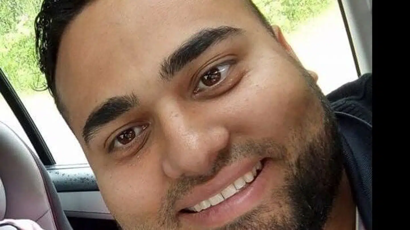 Thomas Pedersen har løjet overfor Arbejdstilsynet, hævder hans tidligere makker fra firmaet LM Multiservices, Joe Mammen. Ifølge Mammen fortalte han tilsynet, at han var kommunalvejleder for unge mennesker.