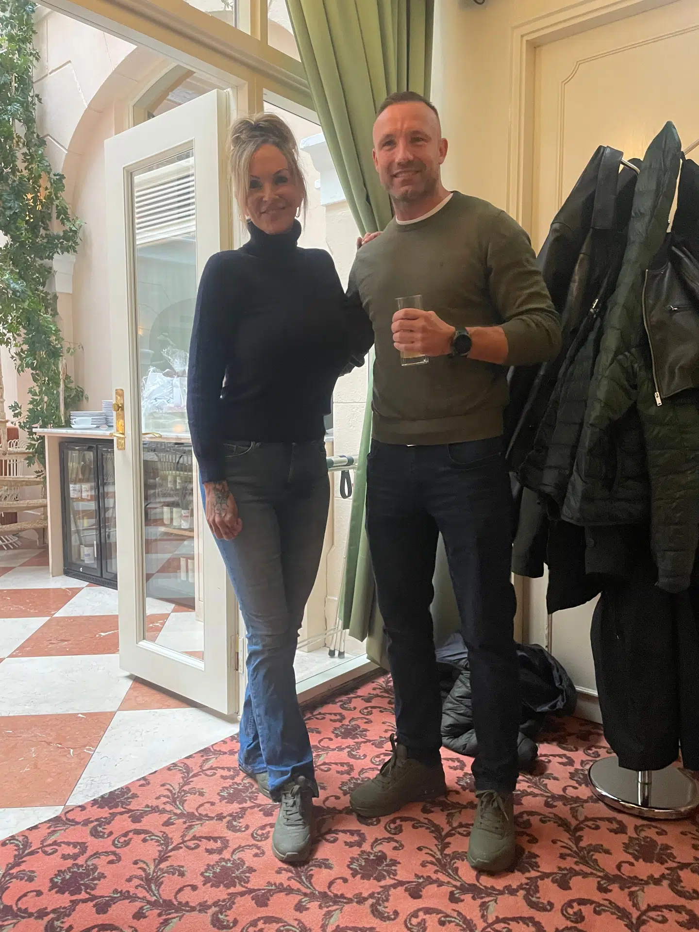 Linse Kessler mødte op for at støtte sin bror Mikkel Kessler til hans bogreception tirsdag. Foto: Lykke Buhl.