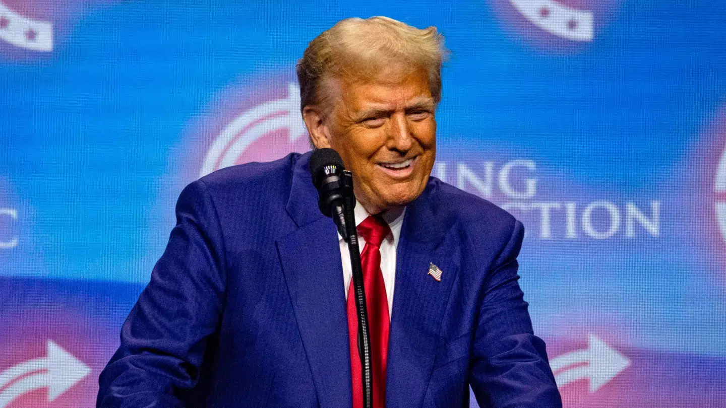 Amerikanerne går til valg 5. november. Meningsmålingerne spår dødt løb mellem Donald Trump og Kamala Harris.