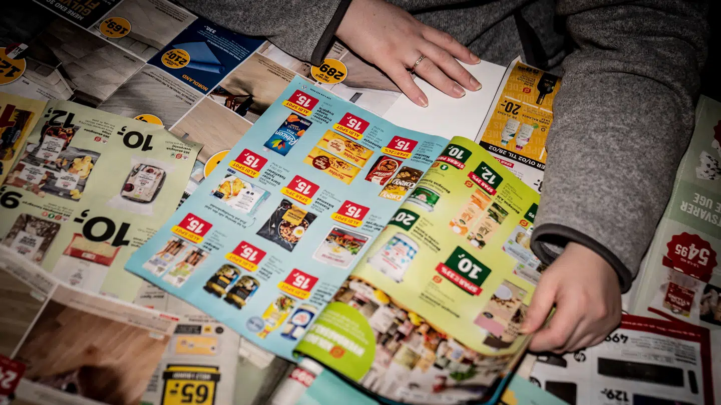 B.T. har testet seks supermarkeders tilbudsaviser i en periode på seks uger for se, hvor mange af de reklamerede tilbudspriser, der kun gælder, hvis man har en kundeapp.