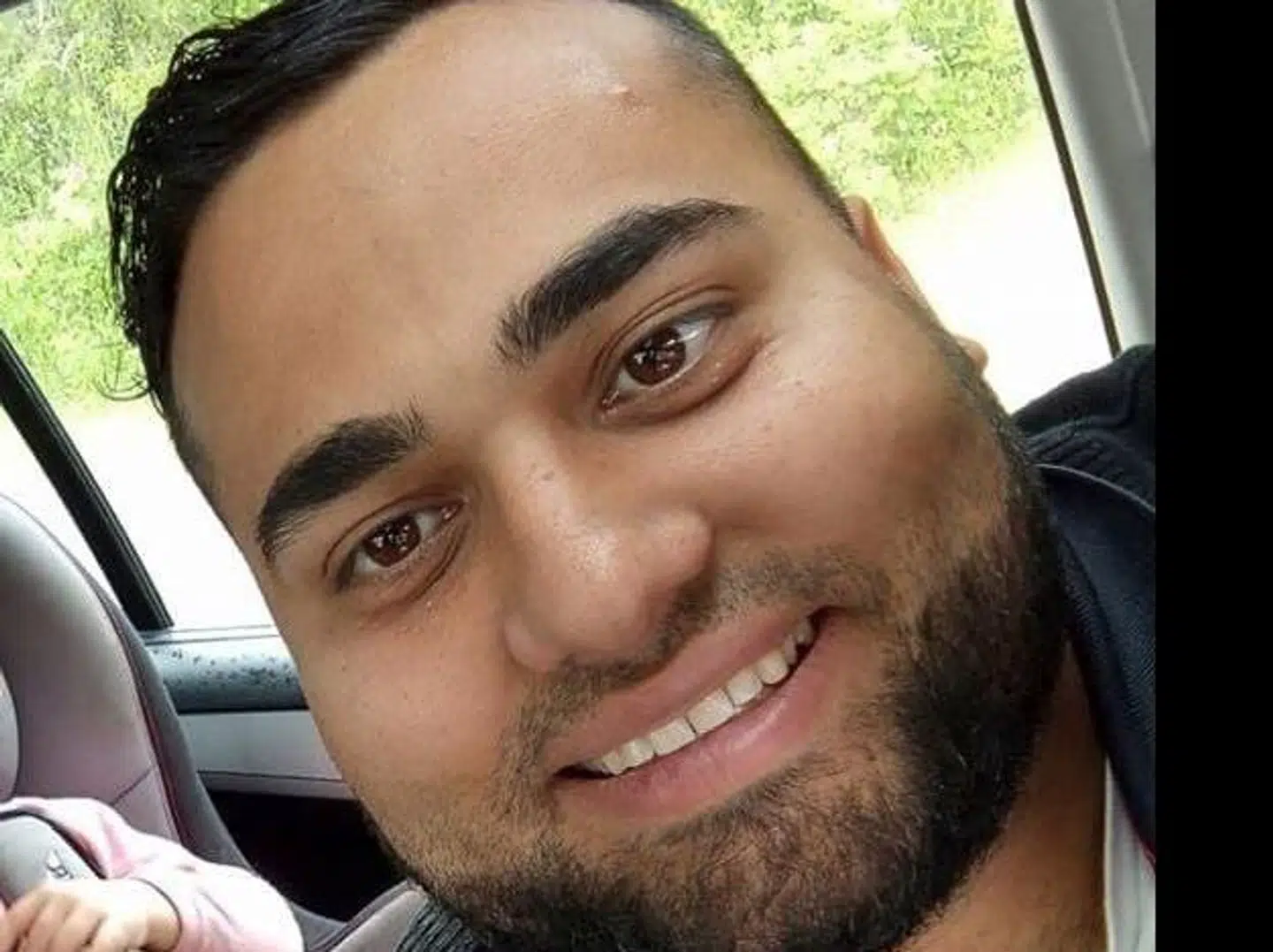 Thomas Pedersen har tidligere heddet Dhengis Zavardi.