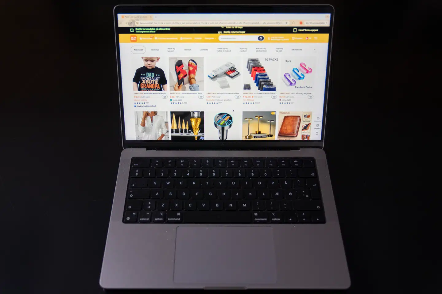 Forbrugerrådet Tænk har tjekket børnelegetøj på fire webplatforme, herunder Temu. En række produkter viste sig at indeholde for høje koncentrationer af sundhedsskadelige stoffer.