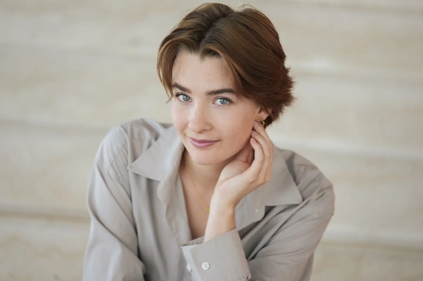 Amaryllis August har hovedrollen i Thomas Vinterbergs stort anlagte dramaserie "Familier som vores". Det er stadig fuldstændig surrealistisk, lyder det fra det 21-årige talent. (Arkivfoto).