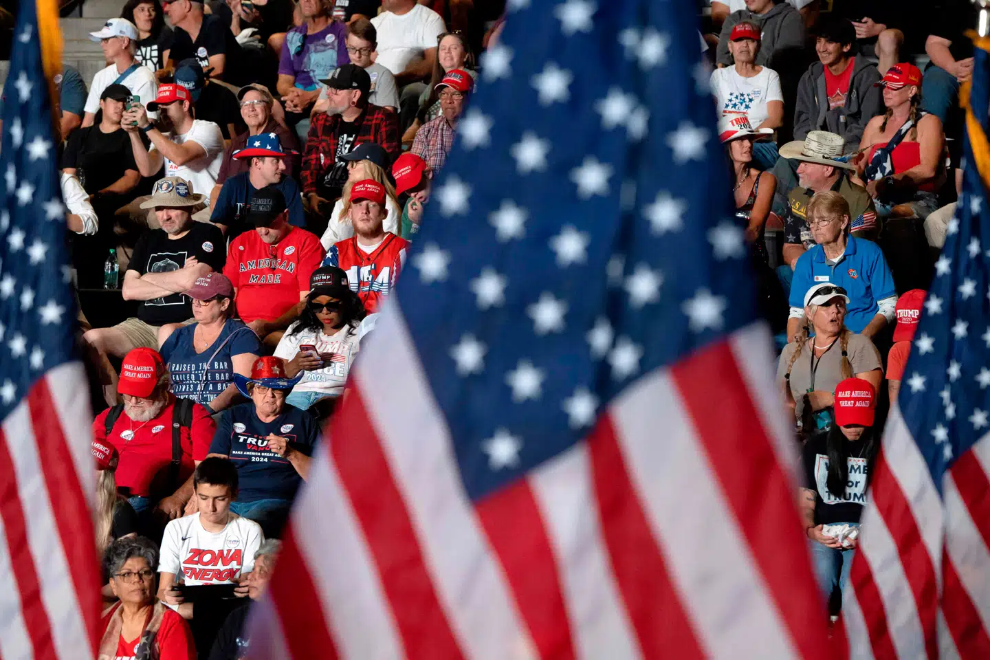 Amerikanerne er splittede om snart sagt alt. Også sundhedstilstanden af det amerikanske demokrati, viser ny måling.