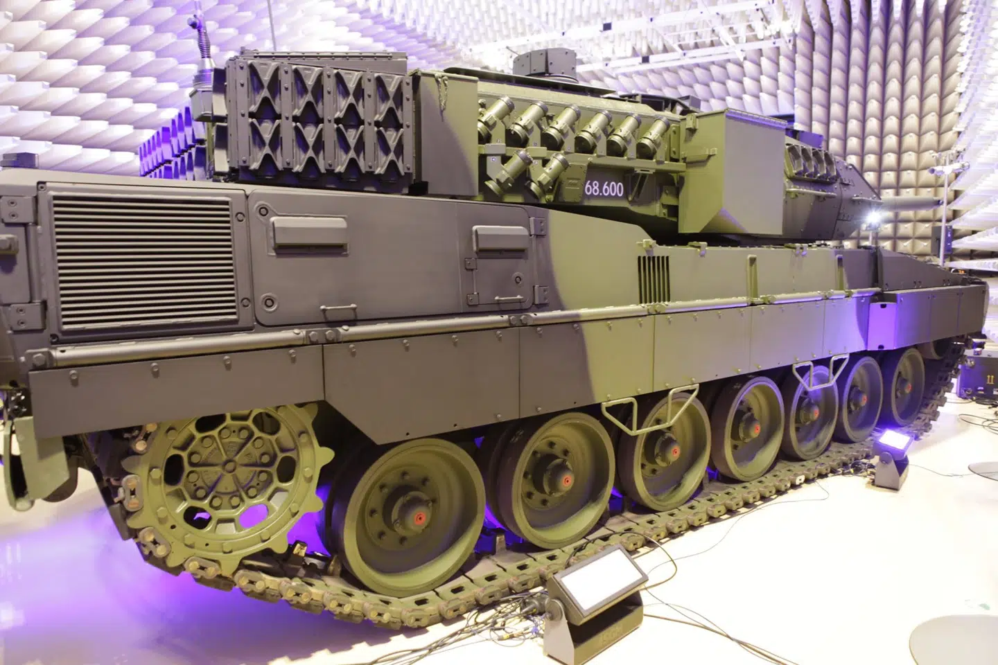 Et tættere billede af den nye tyske Leopard 2, version A7V, der også blev vist frem hos Krauss-Maffei Wegman.