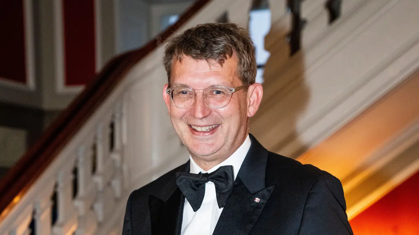 Da Troels Lund Poulsen ankom til Dansk Erhvervs festmiddag i anledningen af Børsens 400-års jubilæum trak han på smilebåndet. Det er der grund til at gøre igen for Venstre-formanden efter en dugfrisk Voxmeter-måling.