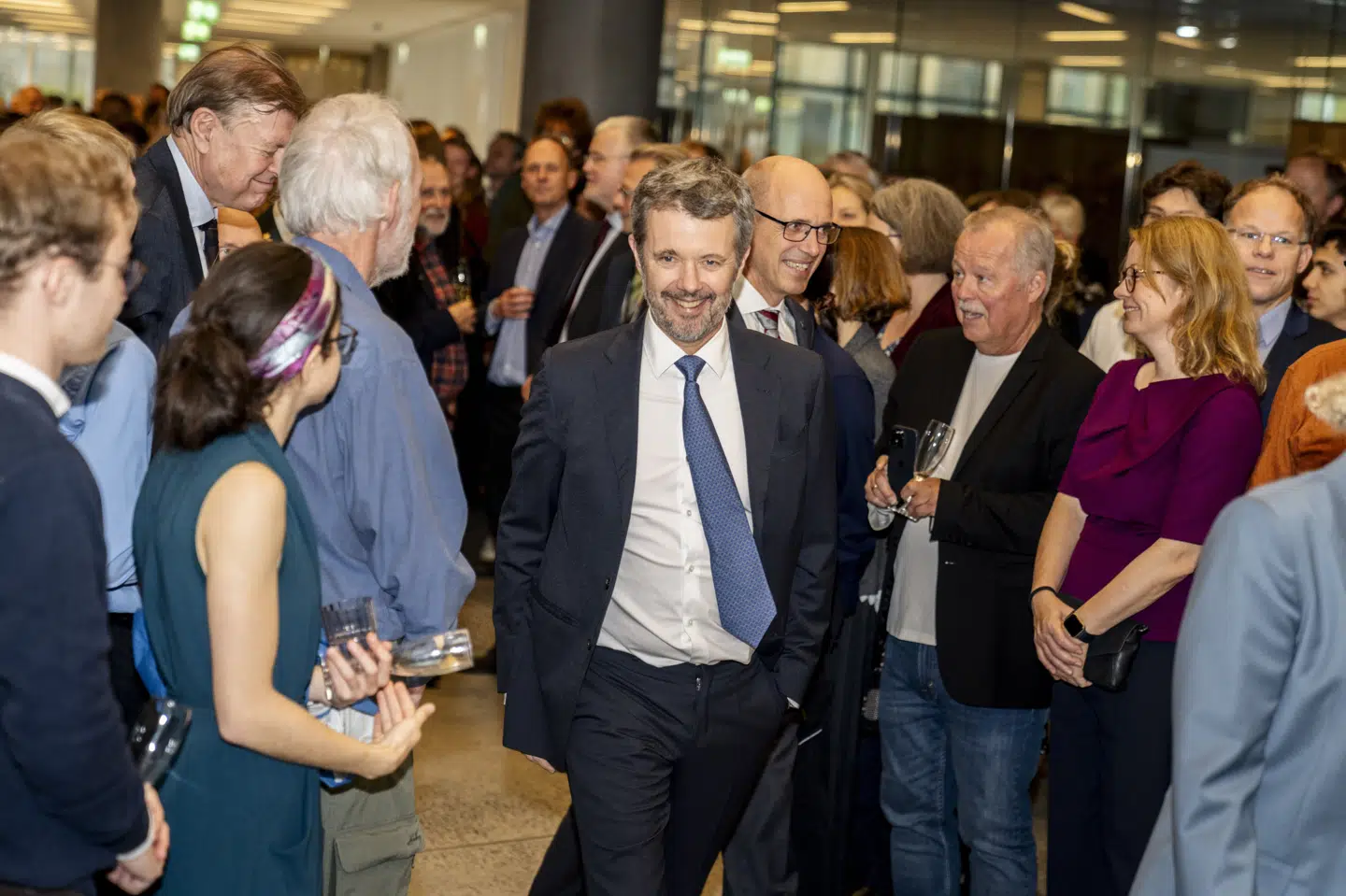 Kong Frederik har tirsdag deltaget i åbningen af Niels Bohr Bygningen i København.