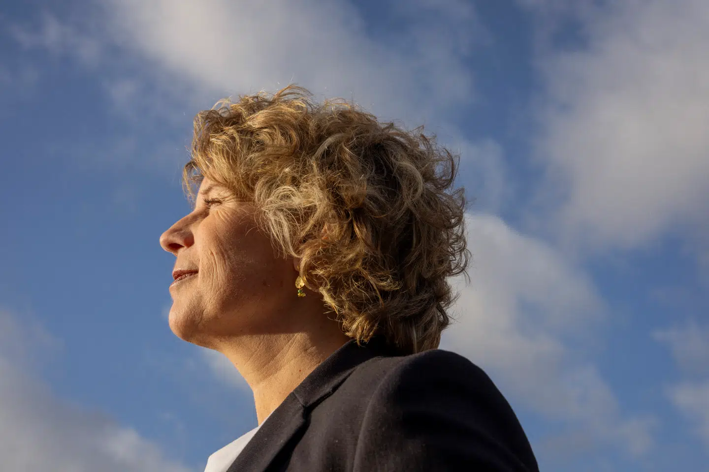 Kvinder får i gennemsnit en lavere løn end mænd, og det giver et udslag på pensionen. Men der er råd at hente, bemærker Camilla Schjølin, der er privatøkonom i landets største pensionskasse, PFA.