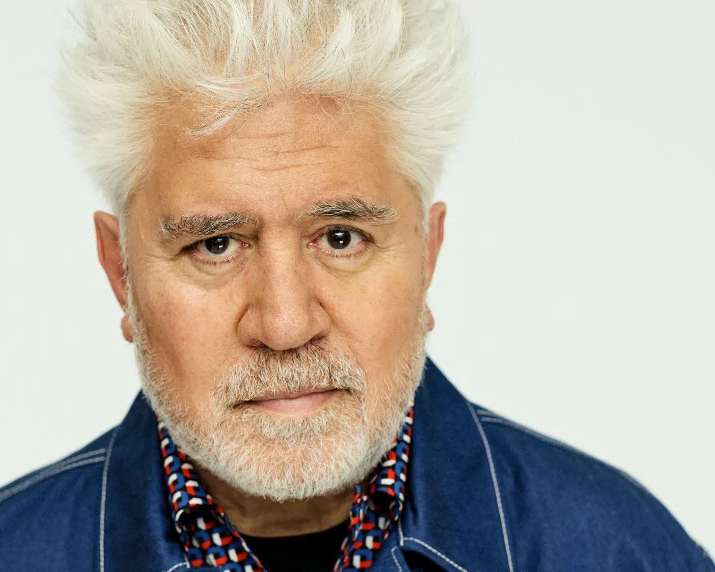 »Når jeg står over for døden, er det faktisk noget, jeg har svært ved at acceptere og bearbejde. Døden kan godt fylde mig med stor frygt,« siger Pedro Almodóvar.