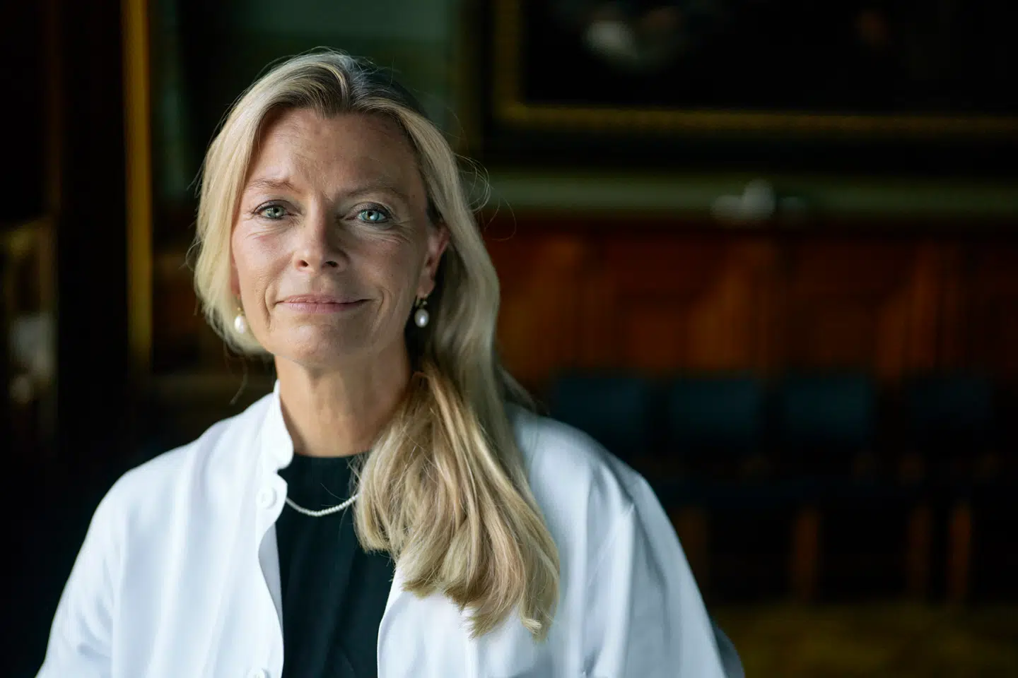 Mens de fleste forventer at kunne finde øl i alle afskygninger på supermarkedets hylder, har forskningsdirektør i Carlsberg Group Birgitte Skadhauge og hendes medarbejdere travlt med at finde nye måder at videreføre ølproduktionen på, trods klimakrise og sundhedsbølger.