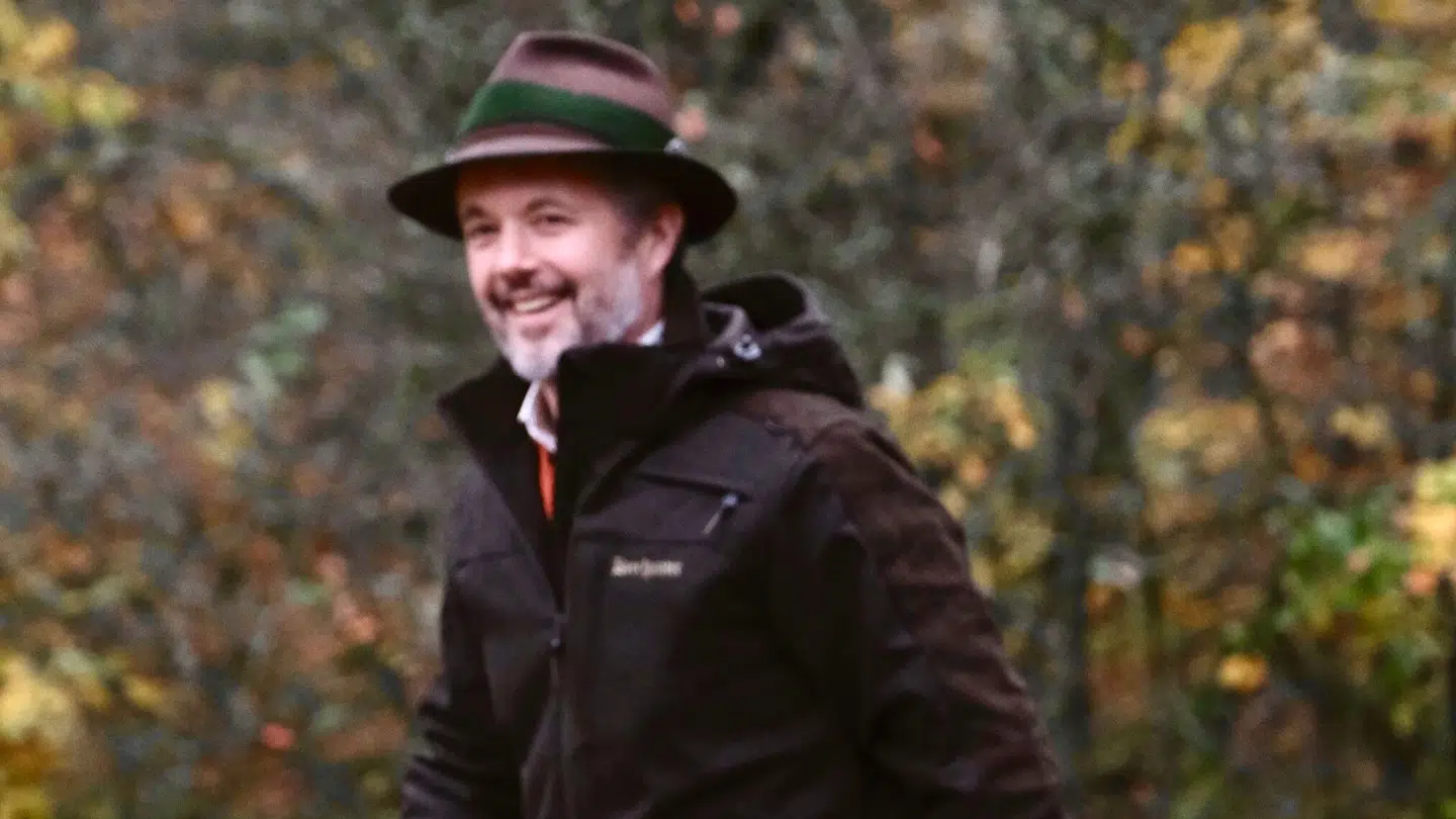 Kong Frederik afholder Kongejagt i Gludsted Plantage i Jylland, torsdag den 31. oktober 2024. Kongen og øvrige jægere under parolen.