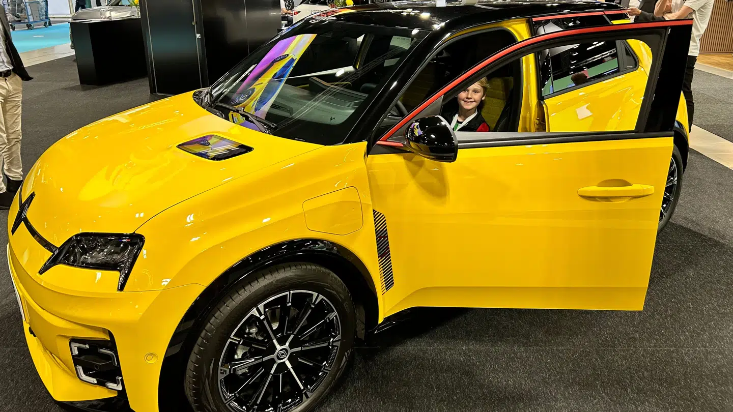 Renault 5 er på vej på det danske marked. Bilen blev vist frem på bilmesse i København i slutningen af oktober.