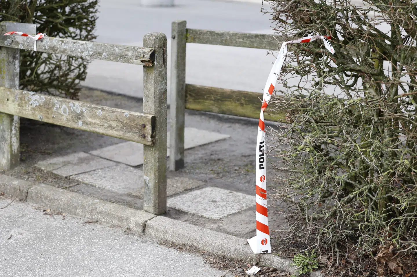 En 30-årig mand blev 7. marts 2024 dræbt med et knivstik i brystet foran sin bolig i et villakvarter i det nordøstlige Randers. En 32-årig mand erkender sig skyldig i drab. (Arkivfoto).