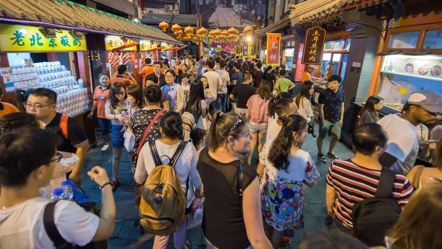Street food er også en populær turistattraktion i Kinas hovedstad, Beijing.