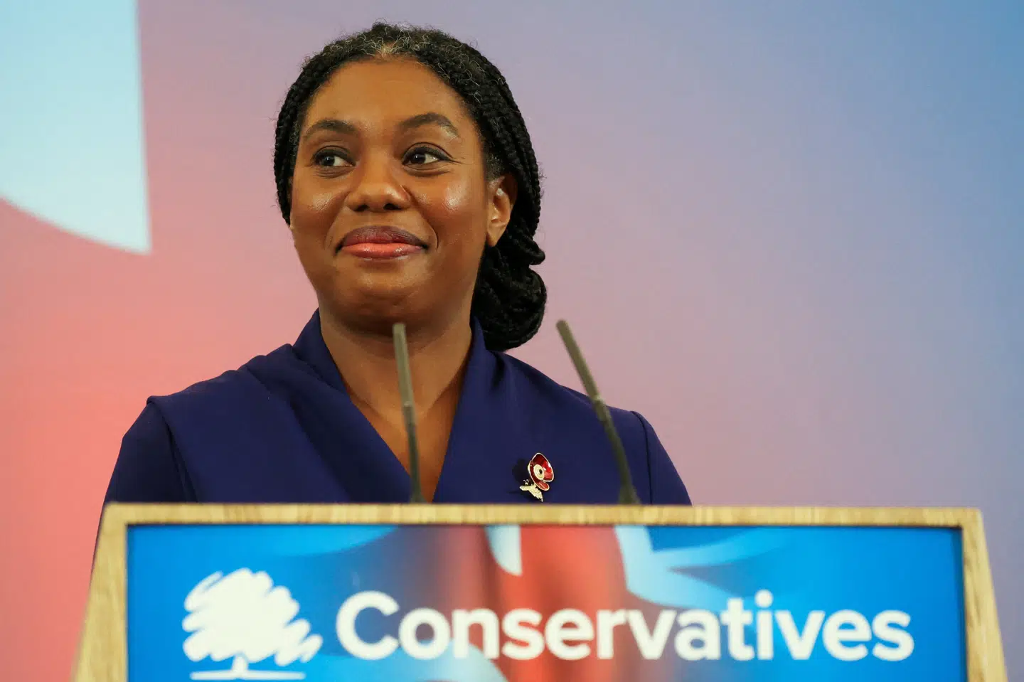 Kemi Badenoch er ny formanden for Det Konservative Parti i Storbritannien. Hun tager over efter den tidligere premierminister Rishi Sunak.