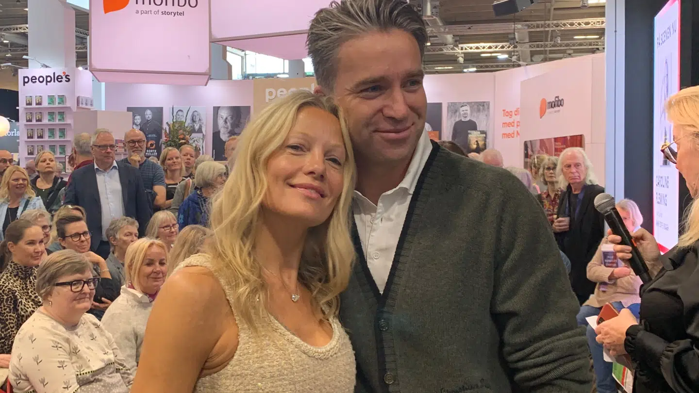Caroline Fleming med sin kæreste Stig-Frederik Kølle på Bogforum.
